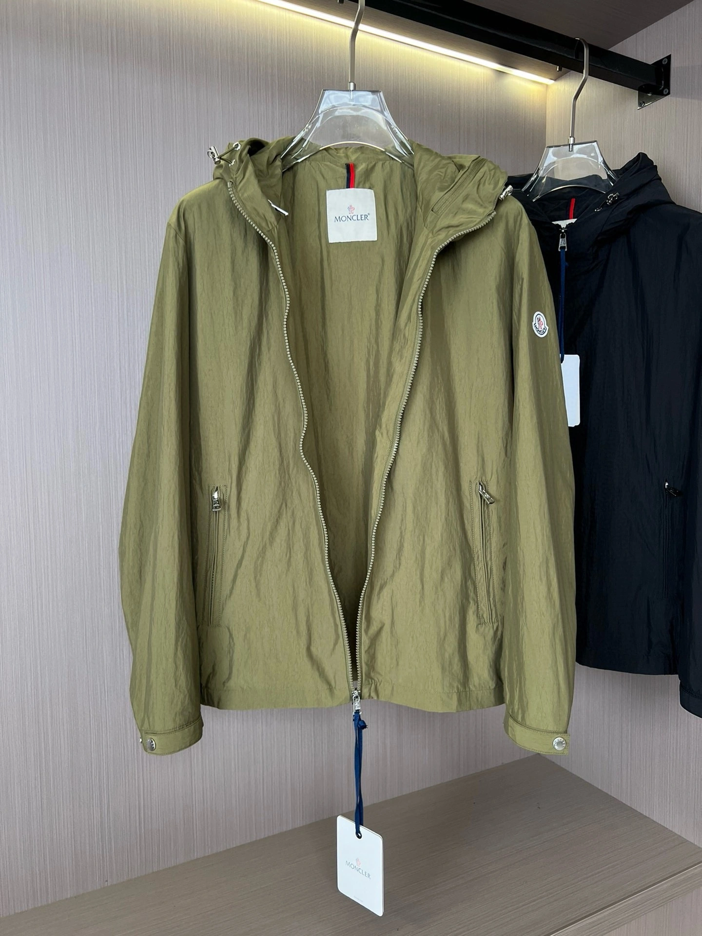 wg.luxury- 7o9385r 2colour item:D-F453H3140-2